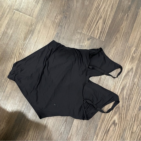 Everlane ReNew Black Swimsuit - Picture 4 of 6